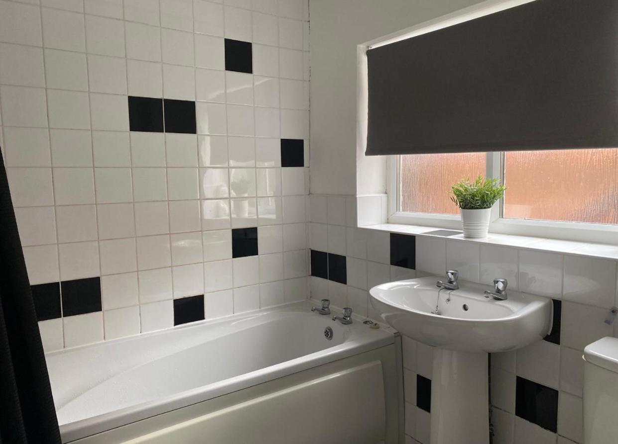 Alexander Apartments Gateshead North Экстерьер фото